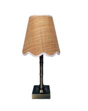 Load image into Gallery viewer, Scallop Raffia Shade with Cream Trim