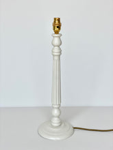 Load image into Gallery viewer, Fluted lamp base