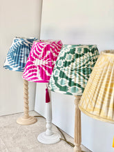 Load image into Gallery viewer, Twisted lamp base