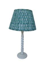 Load image into Gallery viewer, Krisha Cotton Block Print lampshade
